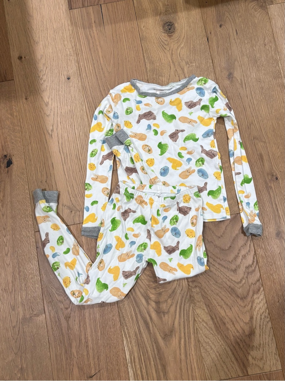 Burt’s Bees Kids Easter White Rabbit Print Pajama Set with Gray Trim